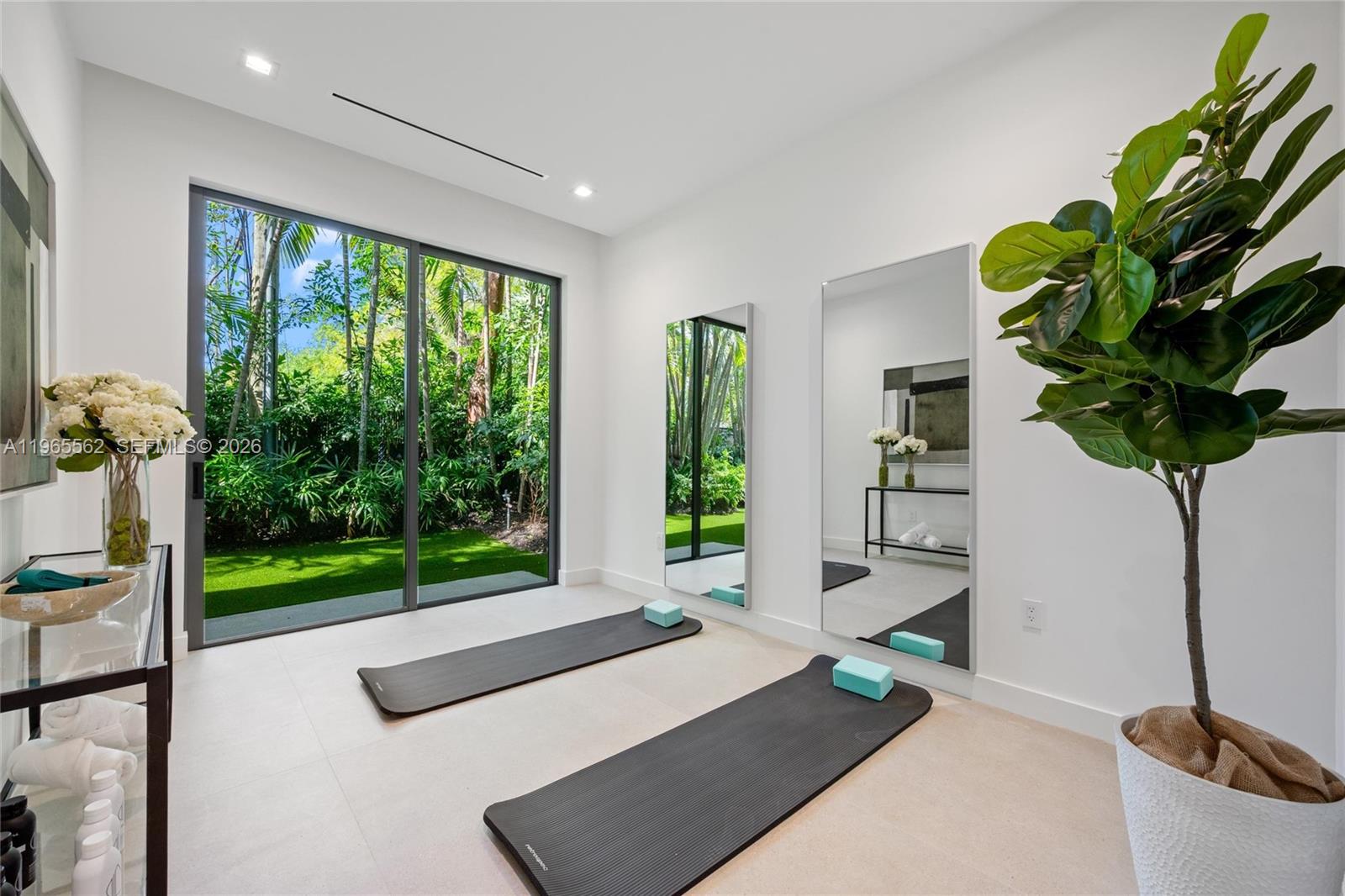 BAY HEIGHTS - Residential
