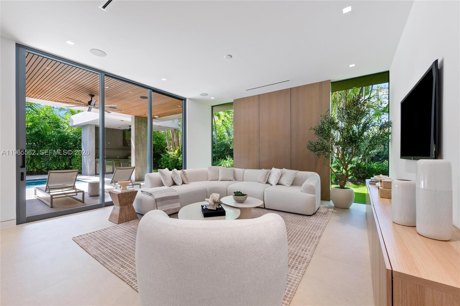 BAY HEIGHTS - Residential
