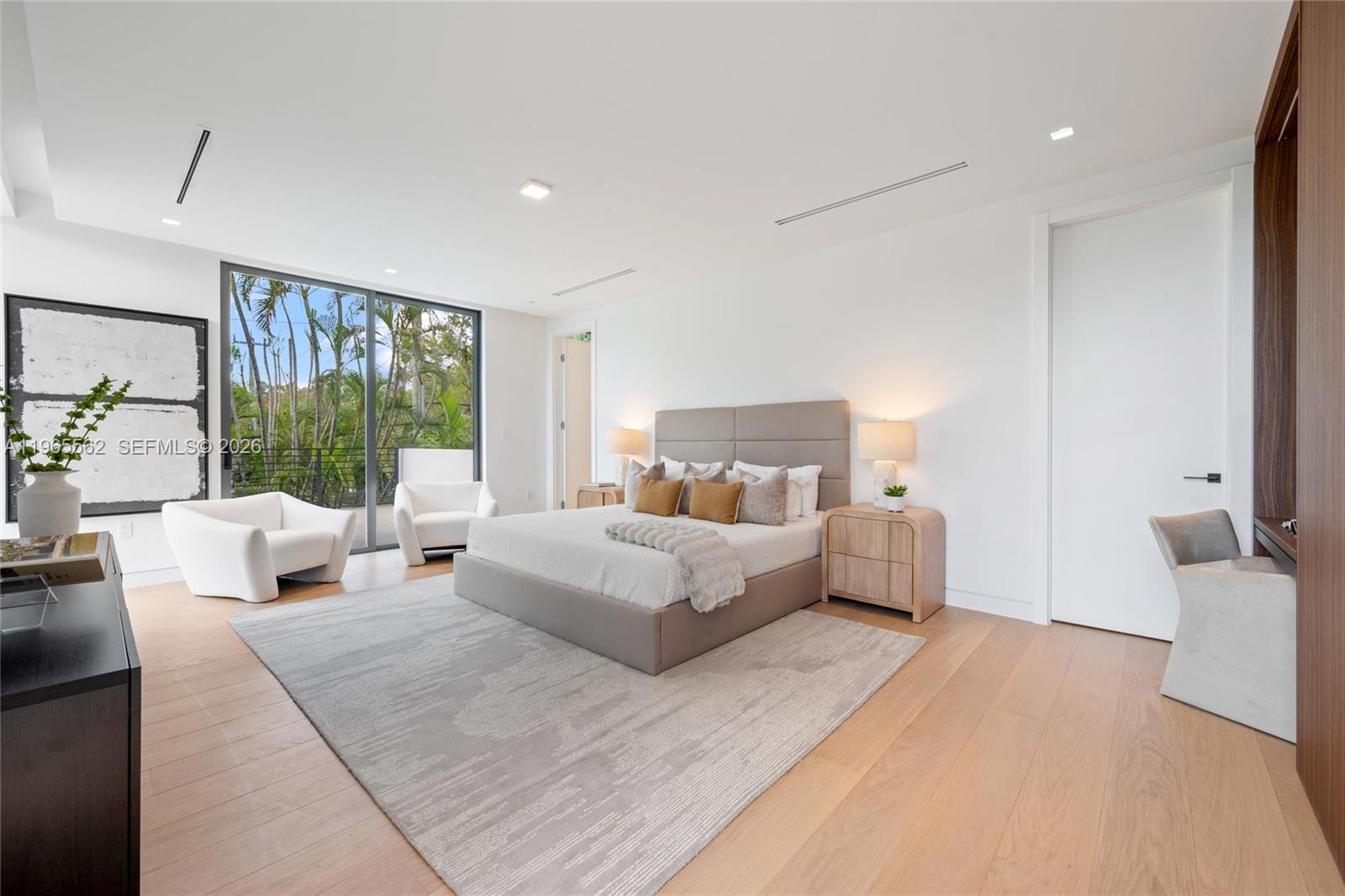 BAY HEIGHTS - Residential
