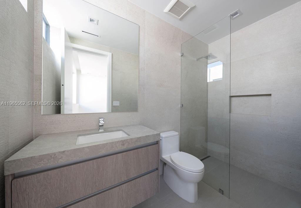 BAY HEIGHTS - Residential