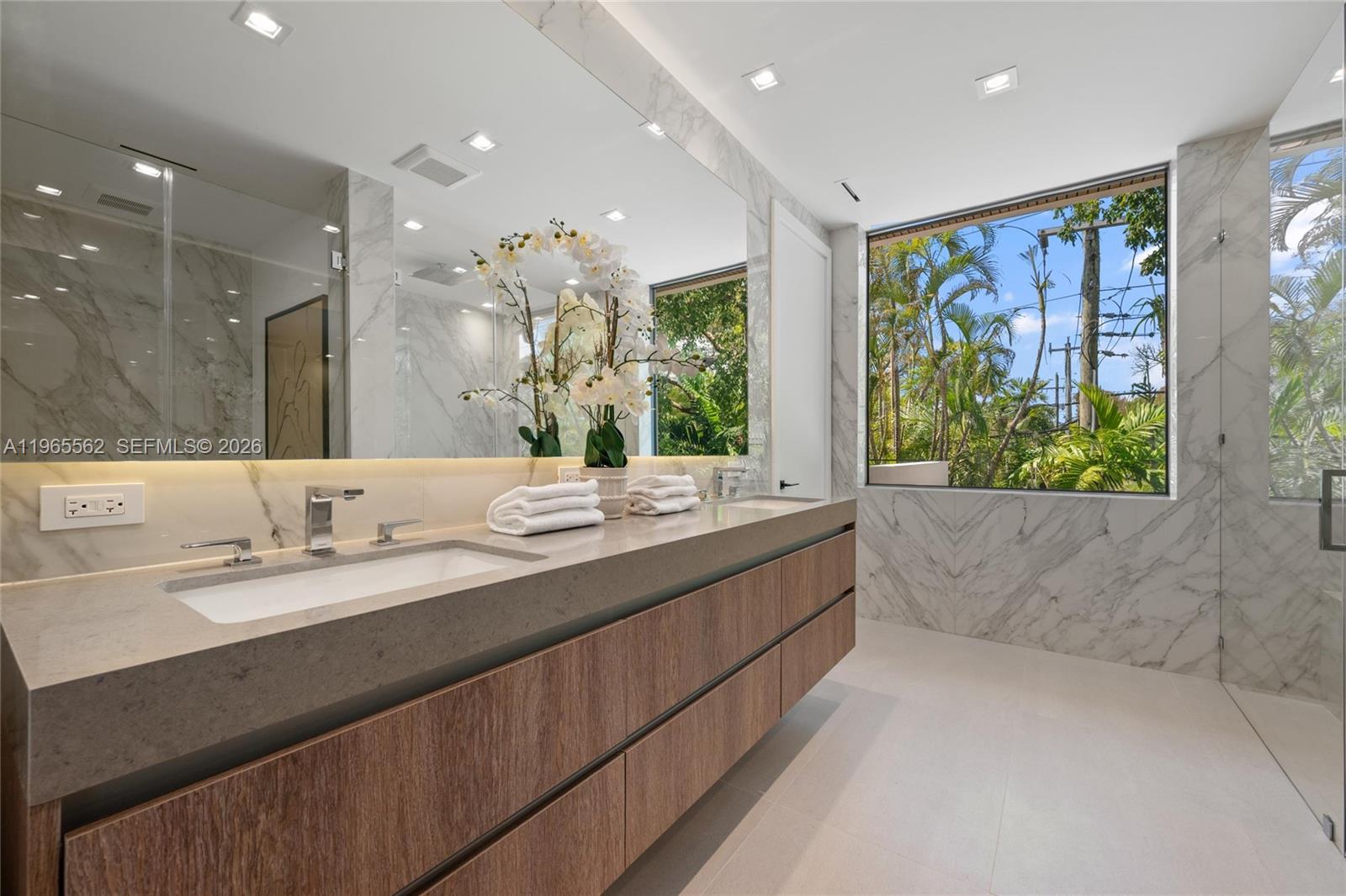 BAY HEIGHTS - Residential