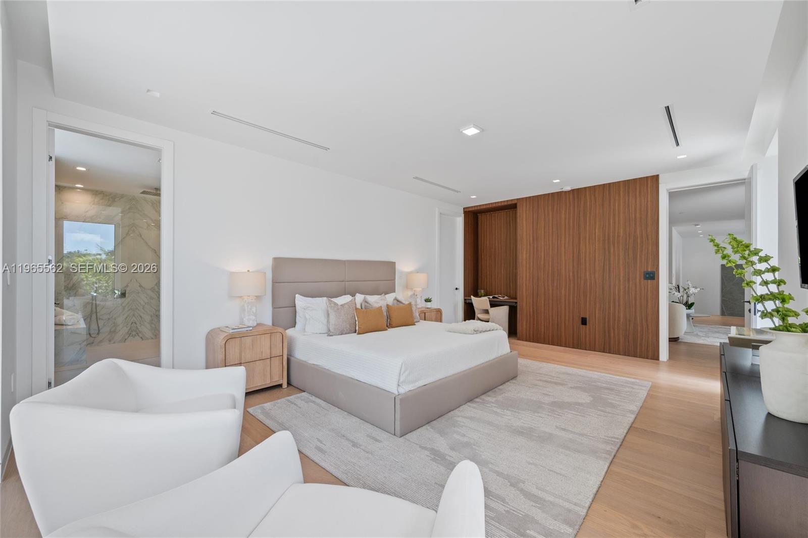 BAY HEIGHTS - Residential