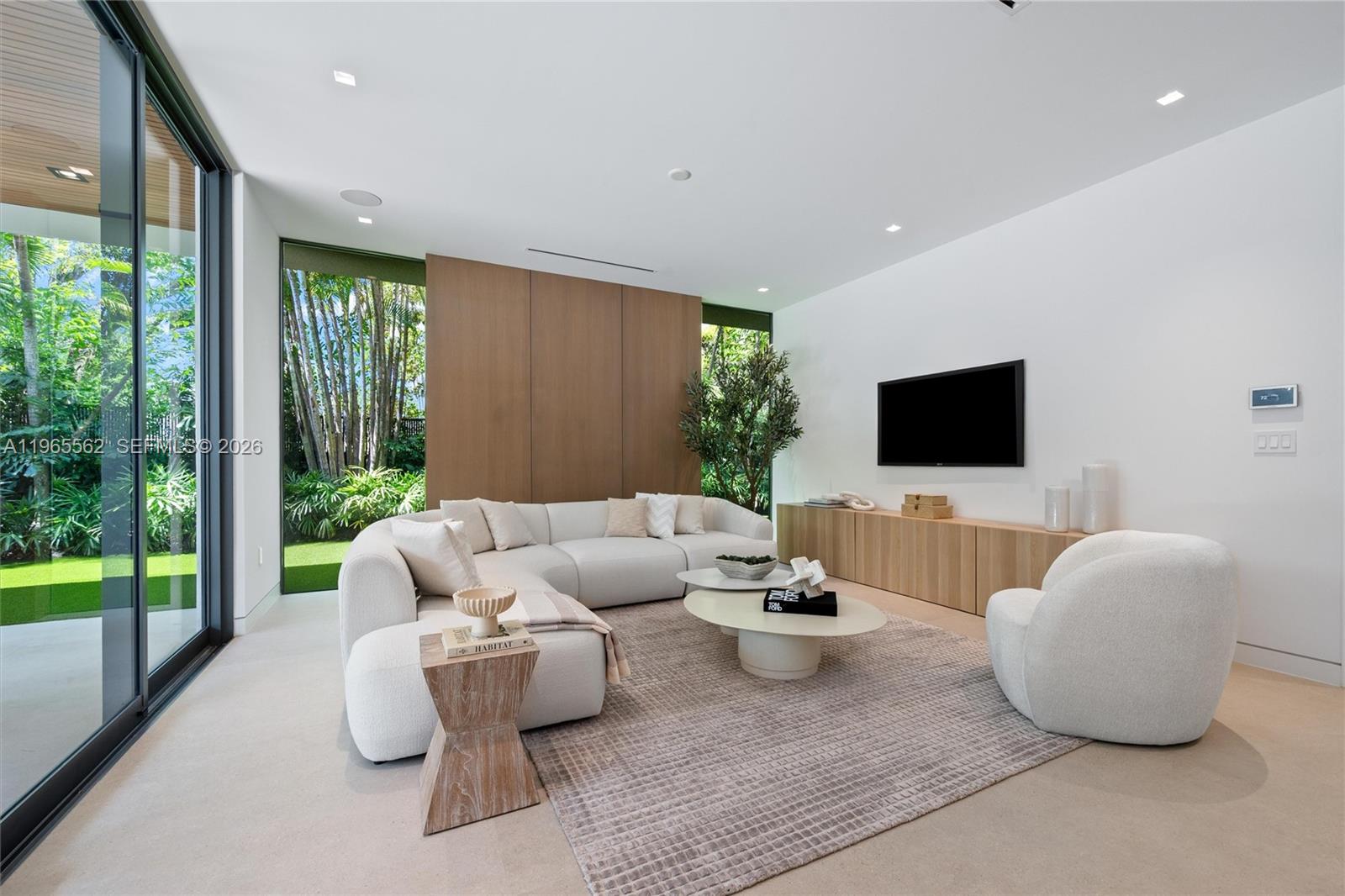BAY HEIGHTS - Residential