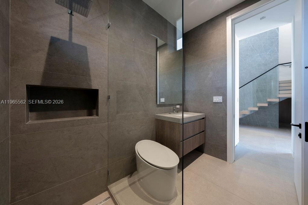 BAY HEIGHTS - Residential