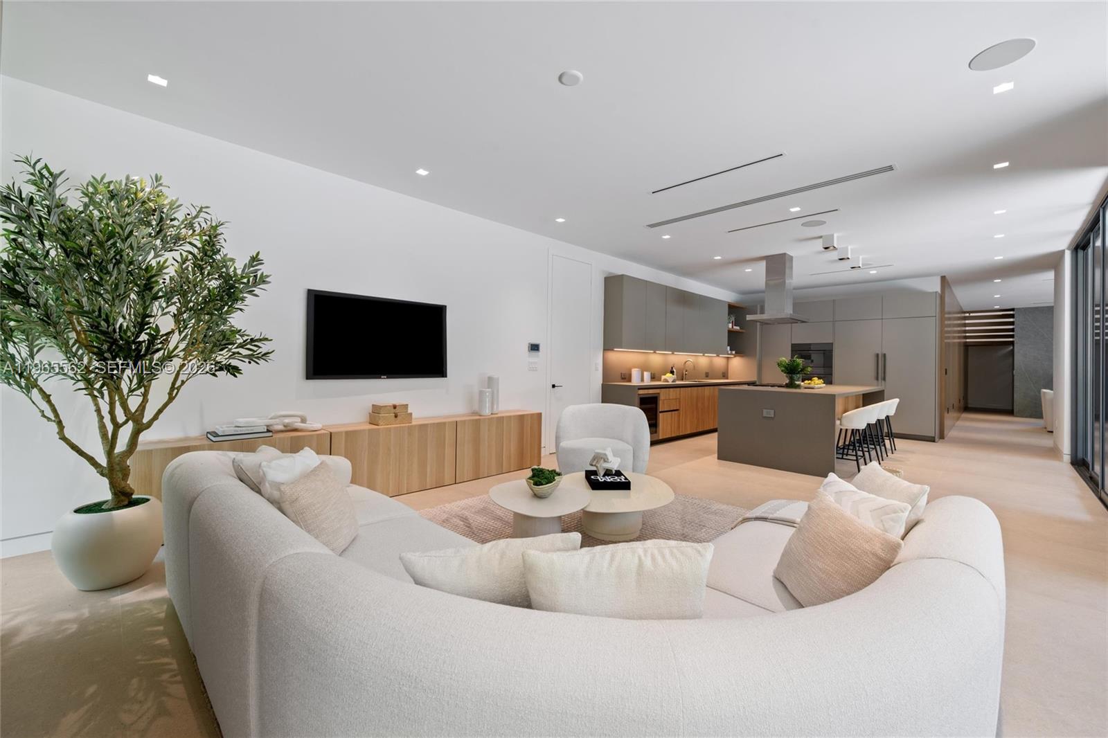 BAY HEIGHTS - Residential