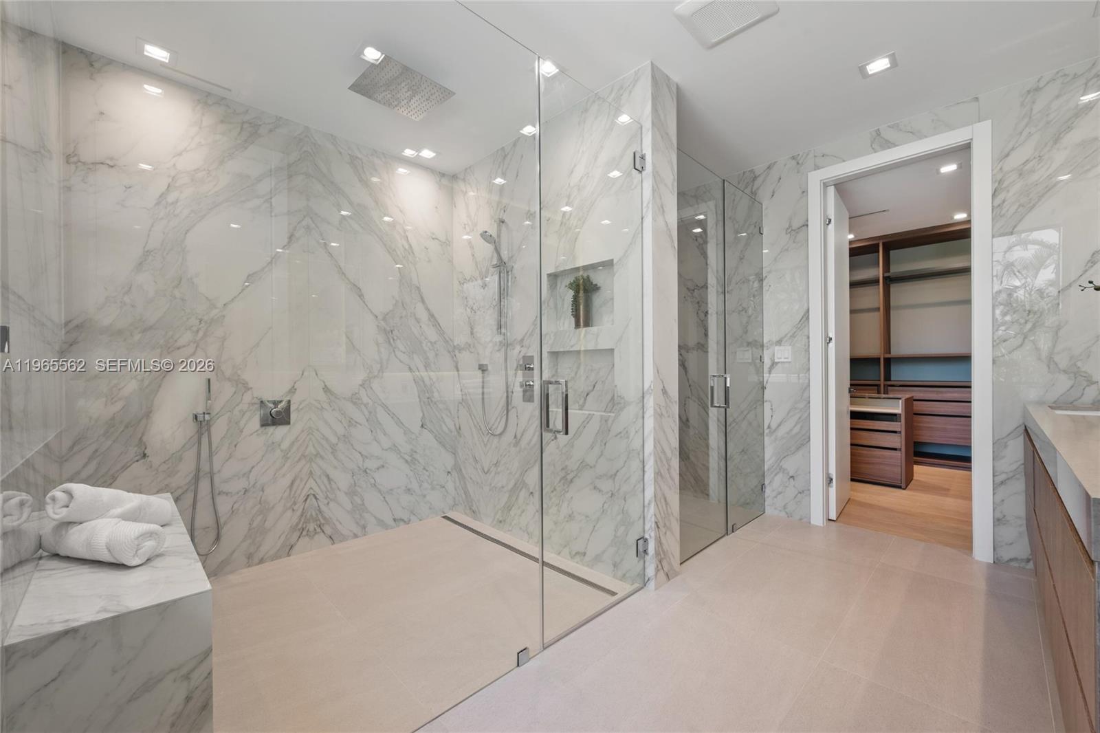 BAY HEIGHTS - Residential