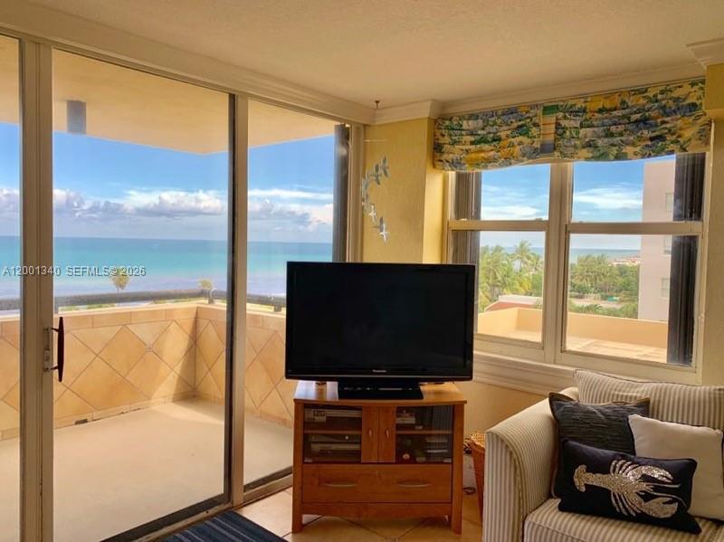 CLUB ATLANTIS CONDO - Residential Lease