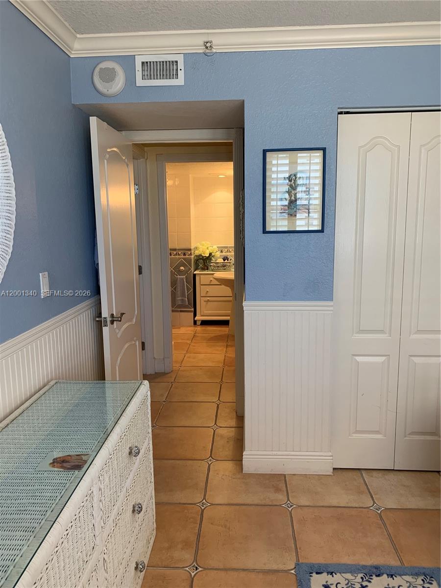 CLUB ATLANTIS CONDO - Residential Lease