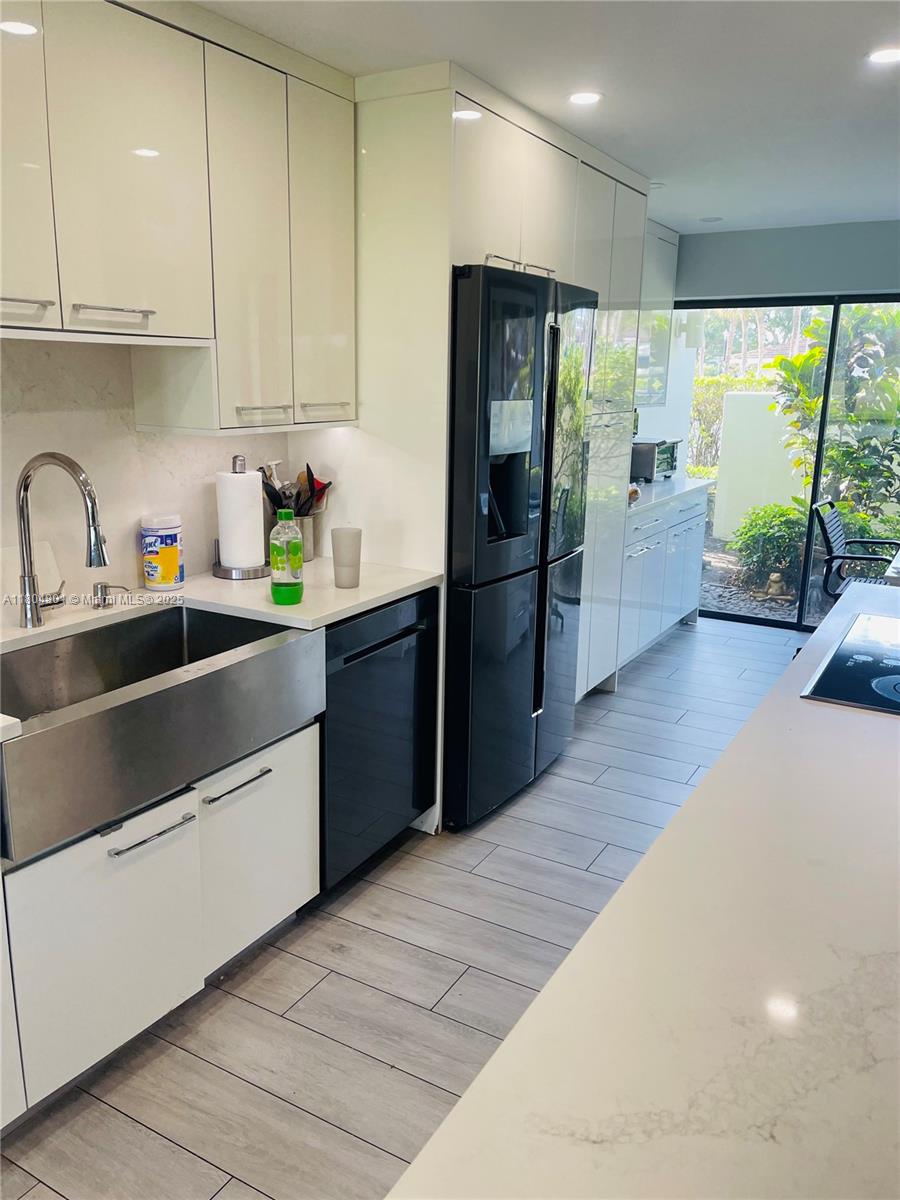 GARDENS OF LAKEWOOD CONDO - Residential