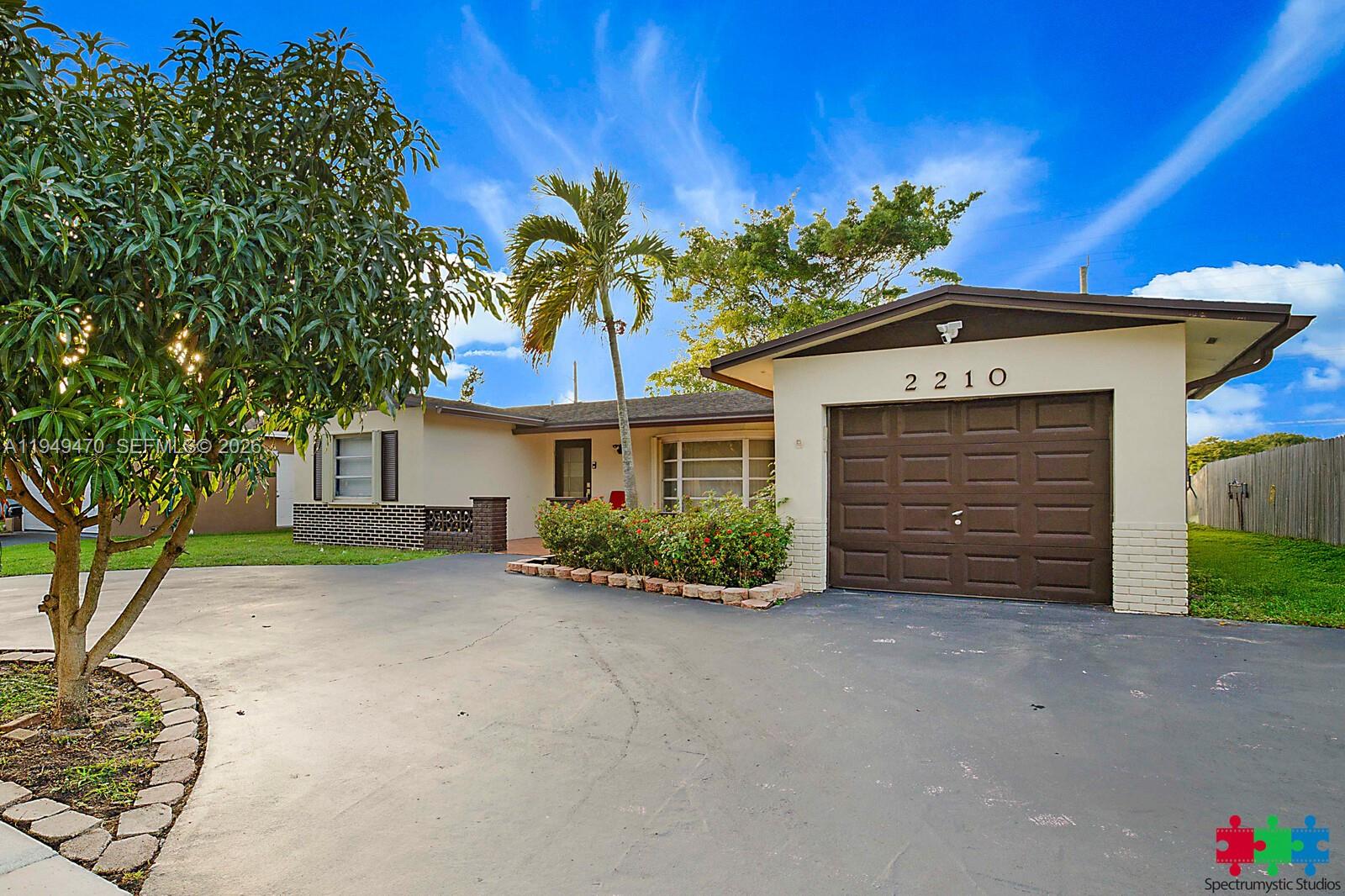 RAINBOW LAKES - Residential