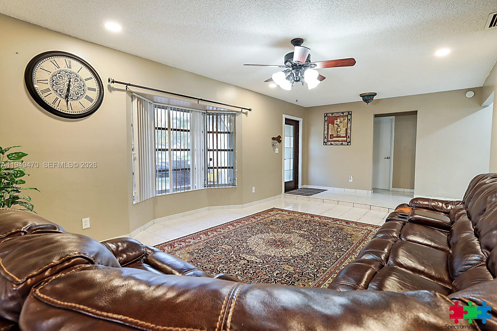 RAINBOW LAKES - Residential