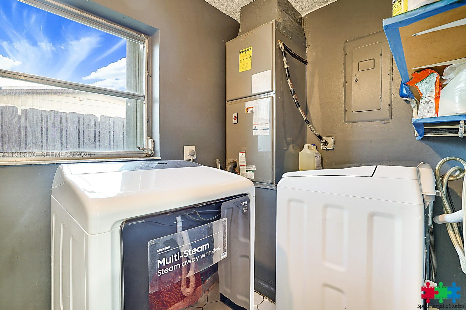 RAINBOW LAKES - Residential