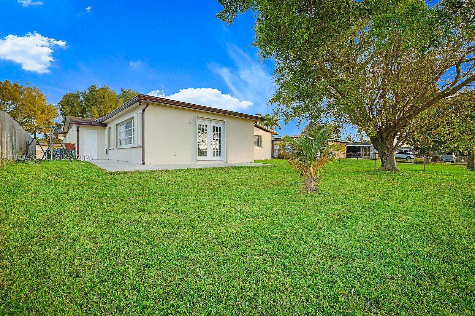 RAINBOW LAKES - Residential