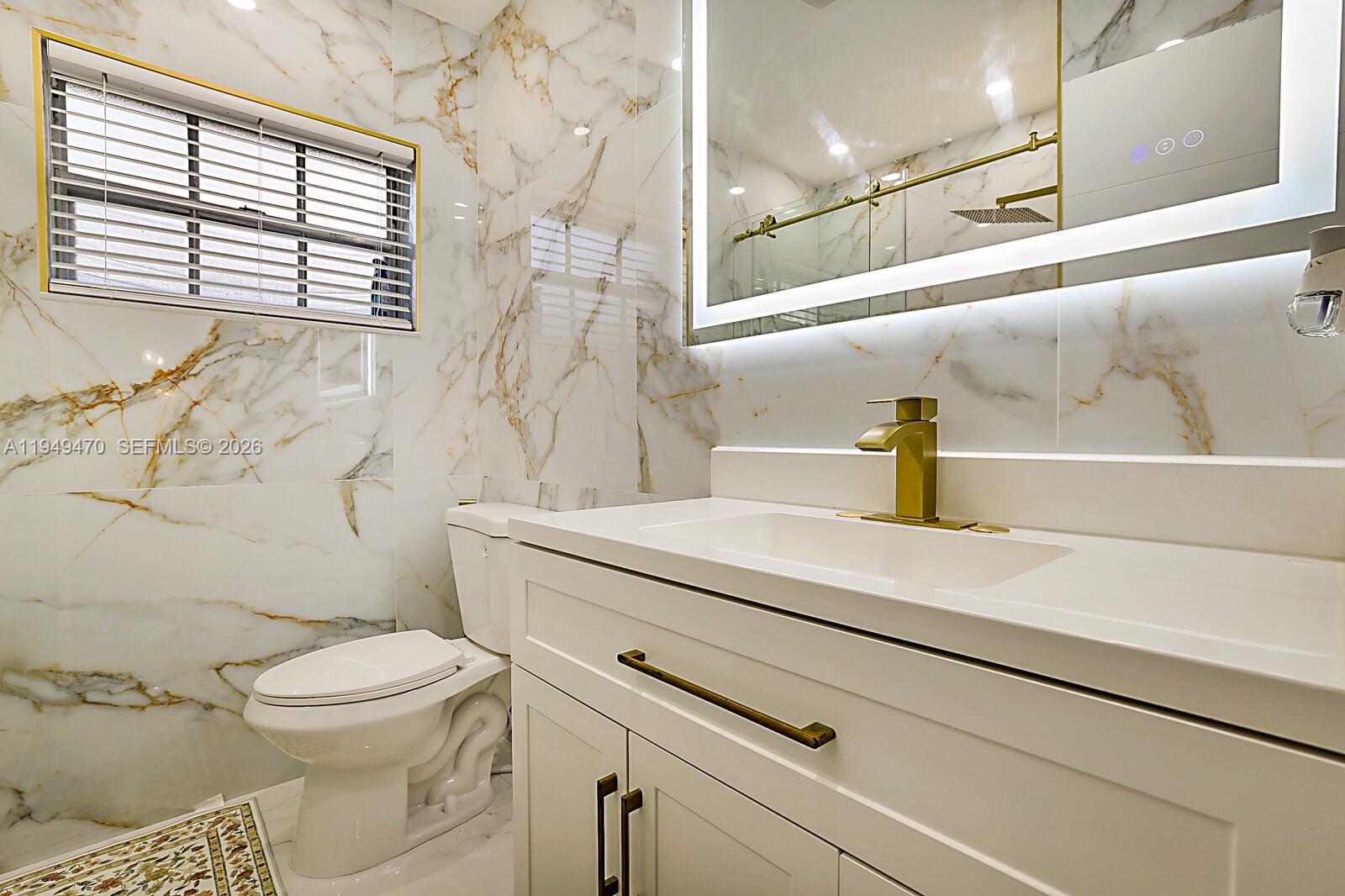 RAINBOW LAKES - Residential