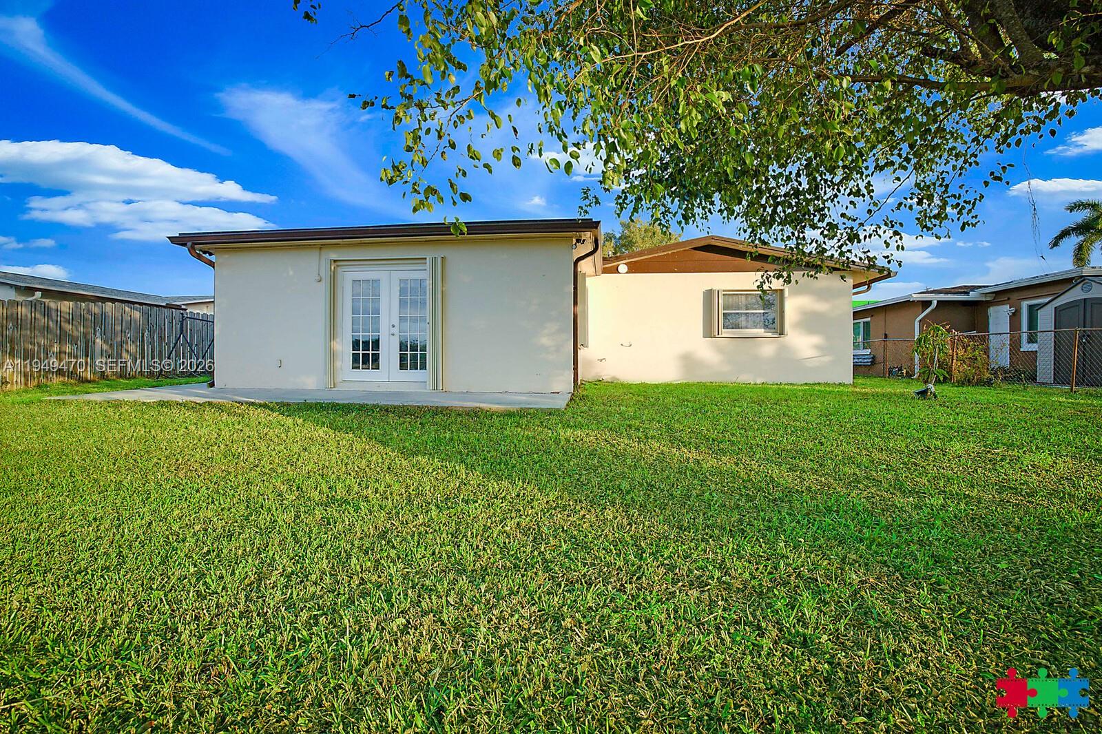 RAINBOW LAKES - Residential