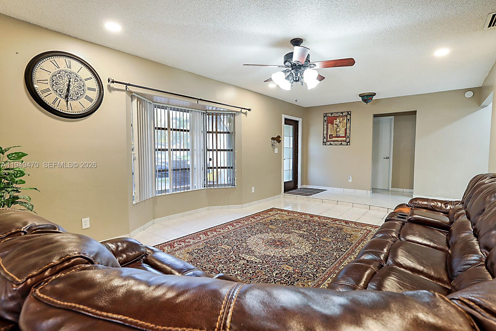 RAINBOW LAKES - Residential