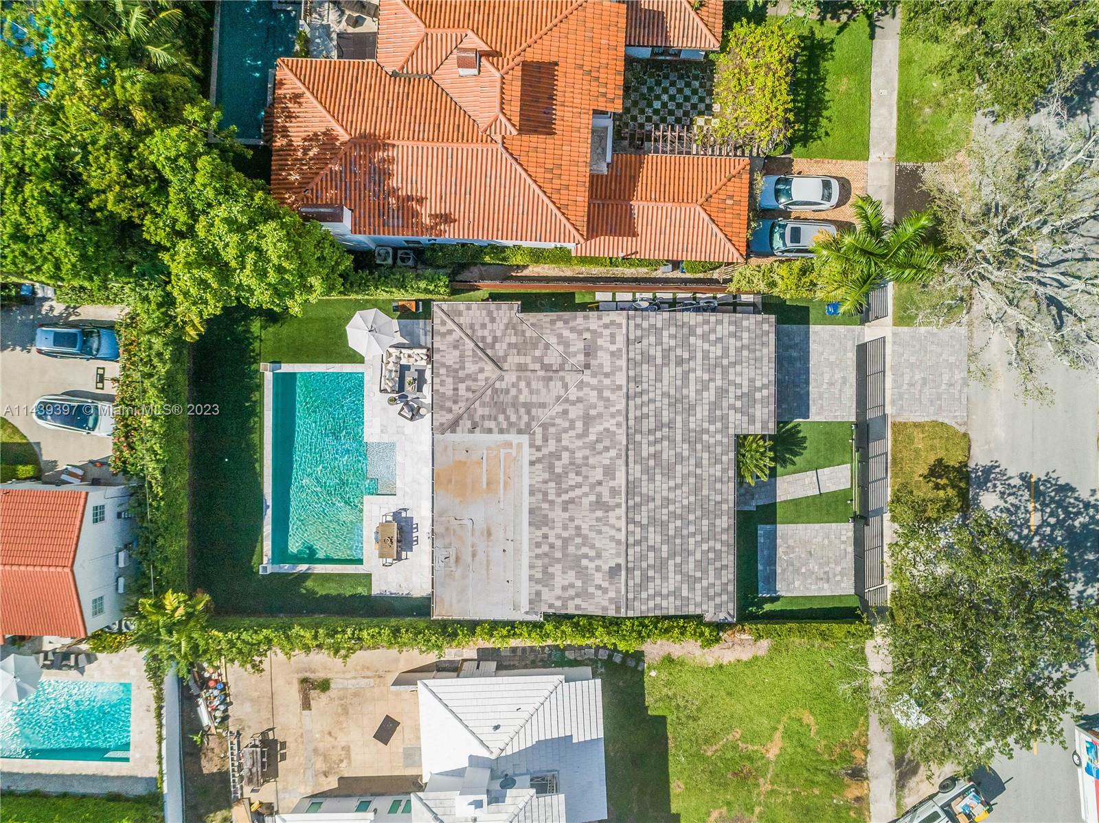 LA GORCE GOLF SUB - Residential