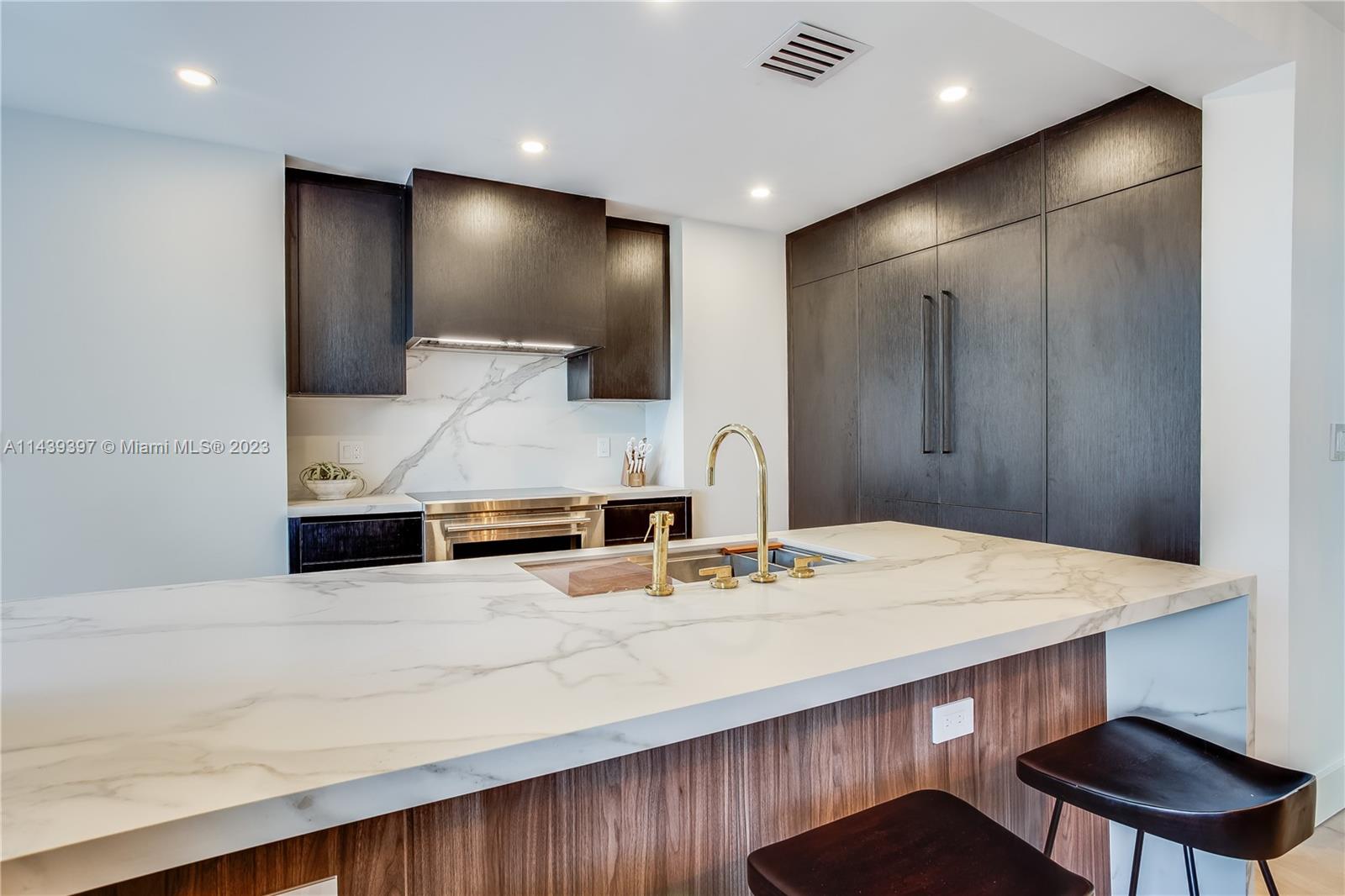 LA GORCE GOLF SUB - Residential