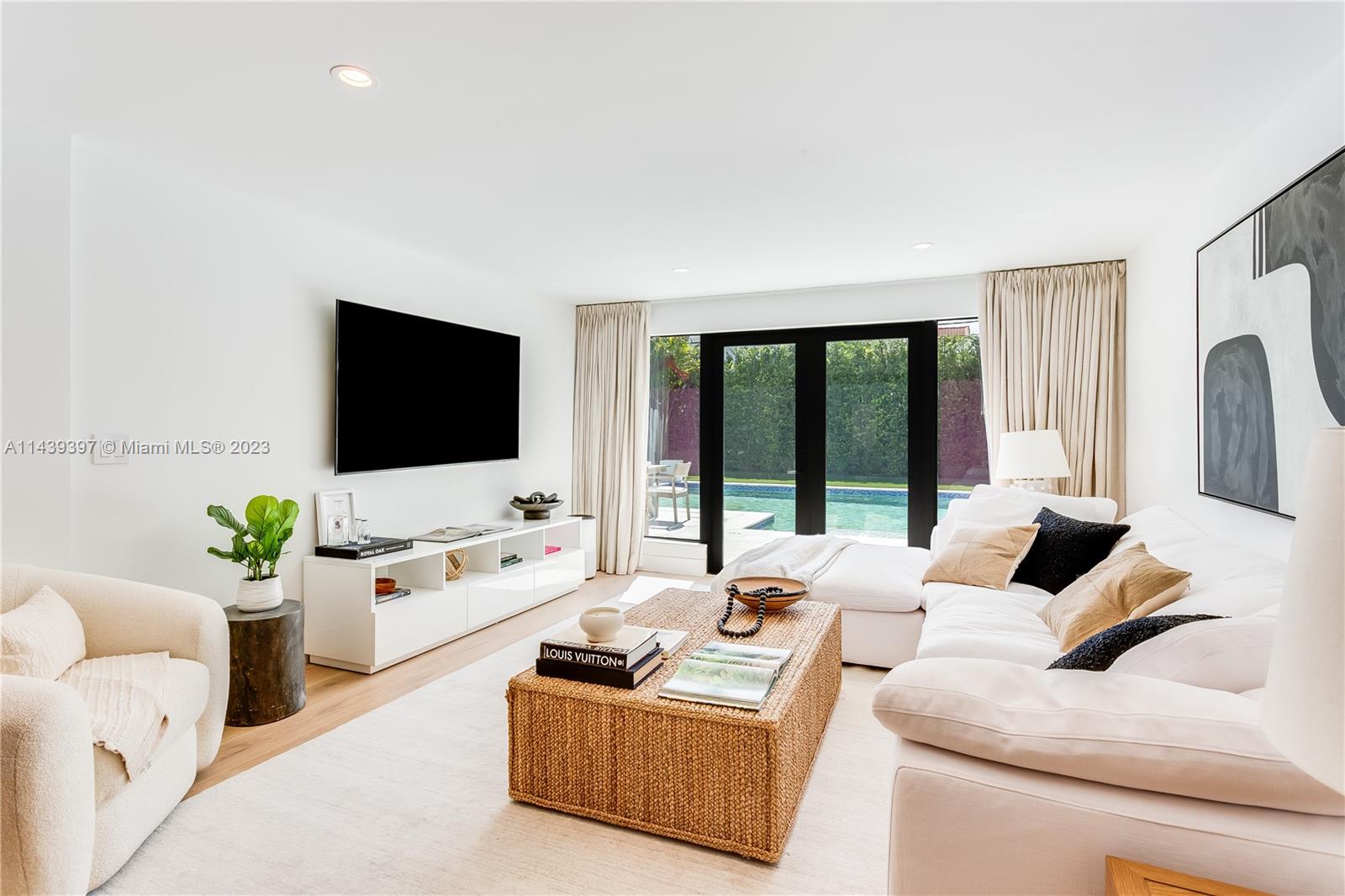 LA GORCE GOLF SUB - Residential