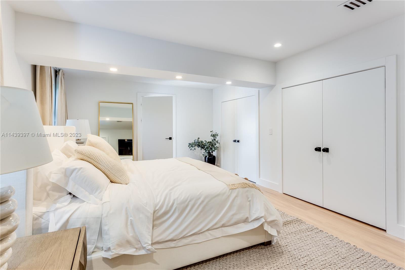 LA GORCE GOLF SUB - Residential