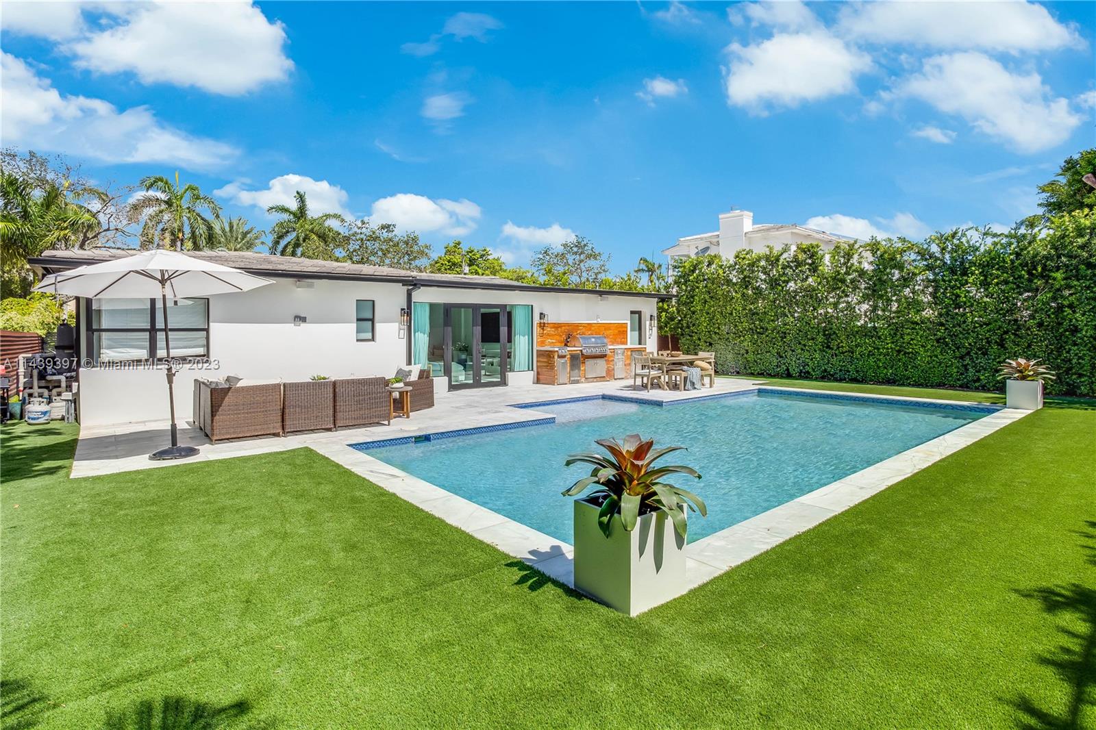 LA GORCE GOLF SUB - Residential