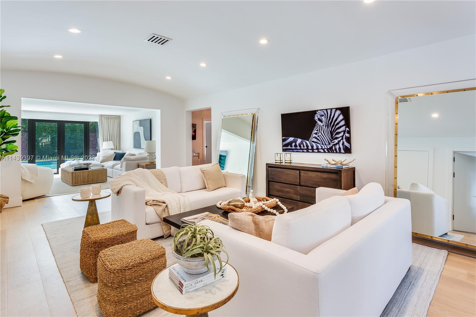 LA GORCE GOLF SUB - Residential