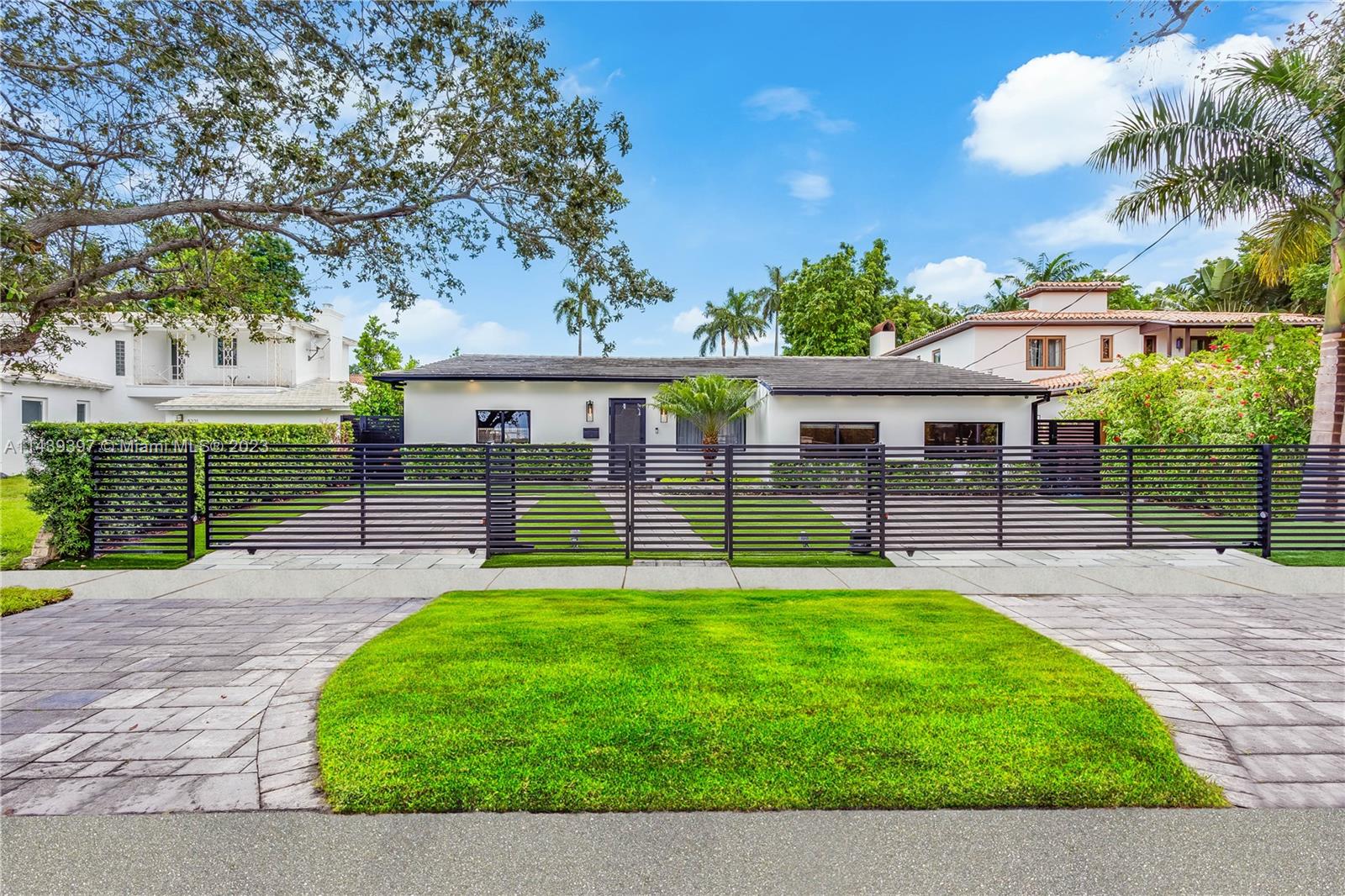 LA GORCE GOLF SUB - Residential