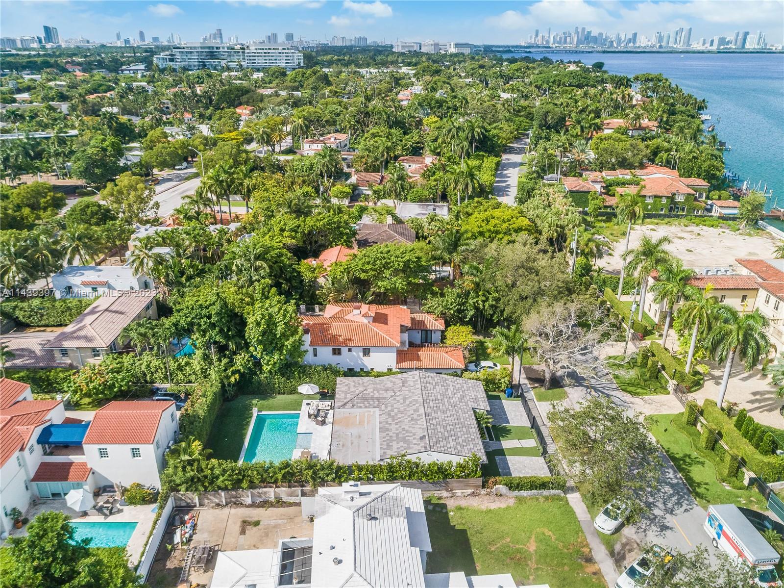 LA GORCE GOLF SUB - Residential