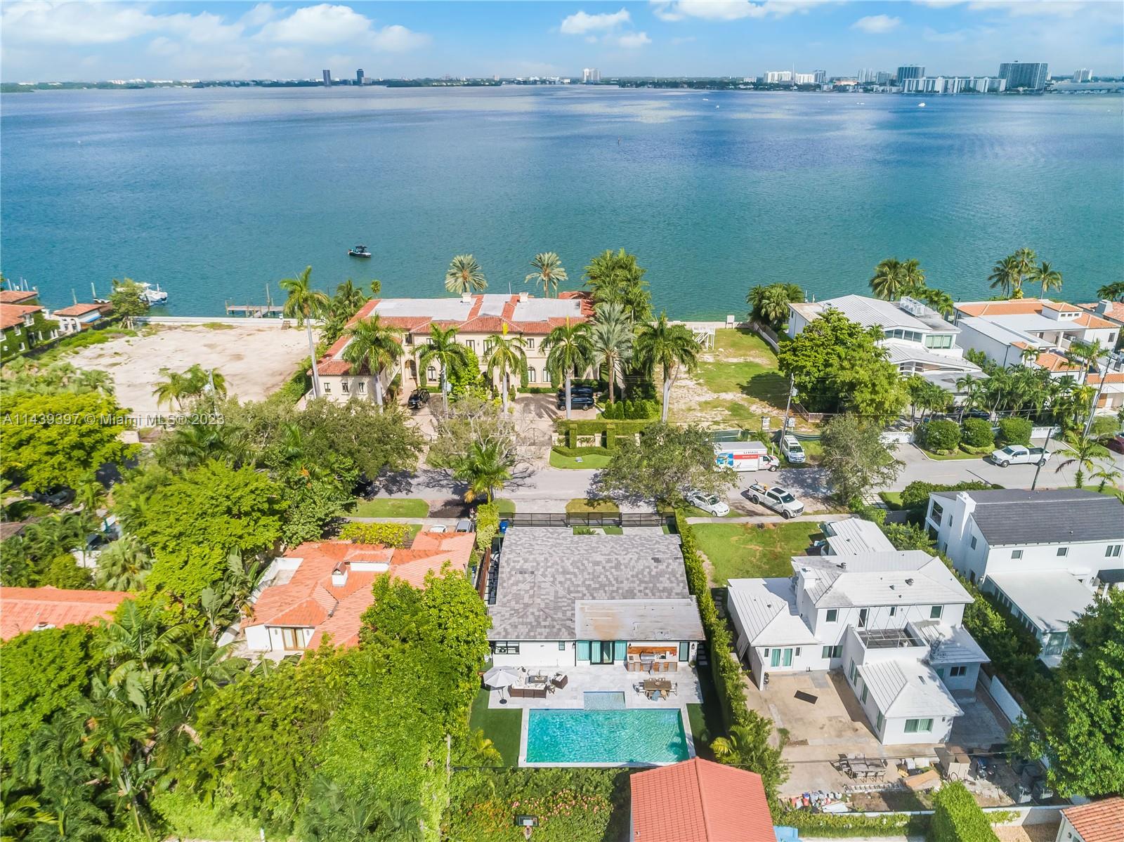 LA GORCE GOLF SUB - Residential