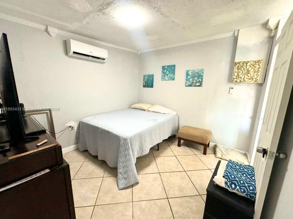 NORTH ANDREWS TERRACE FIR - Residential Lease