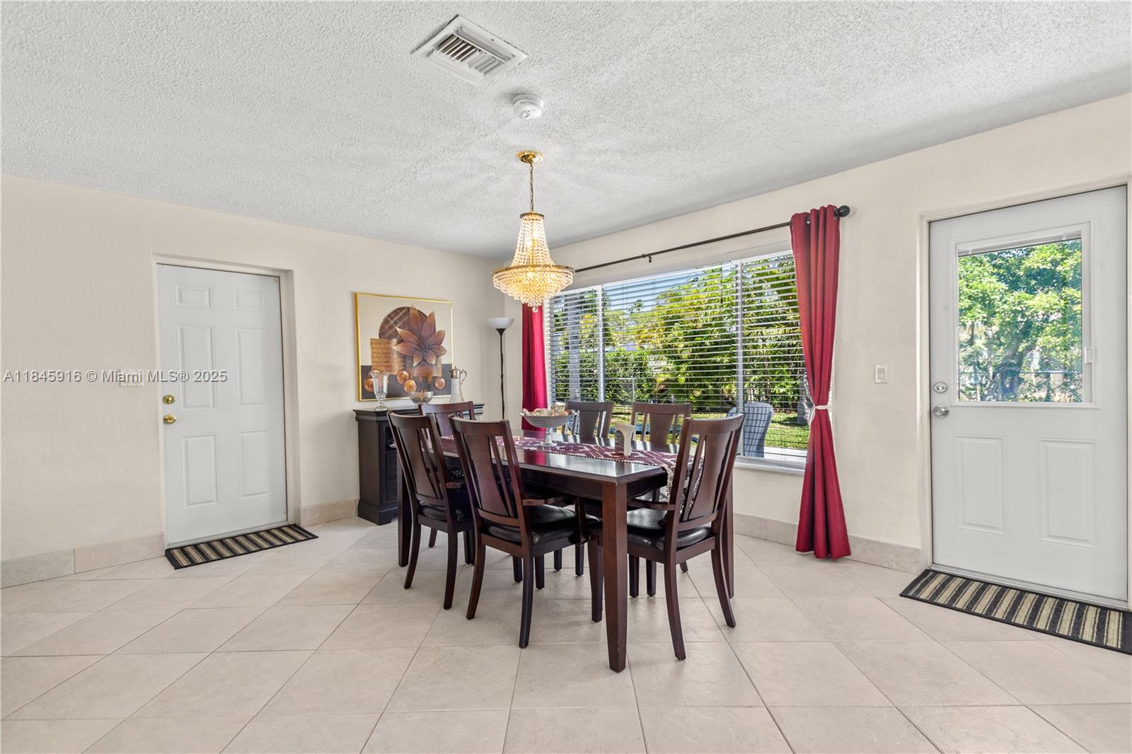 FLORESTA ESTATES - Residential Lease