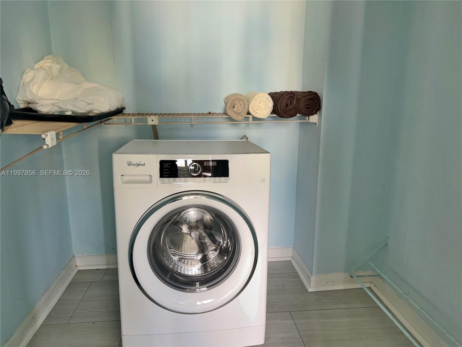 IMPERIAL TOWERS NORTH CON - Residential Lease