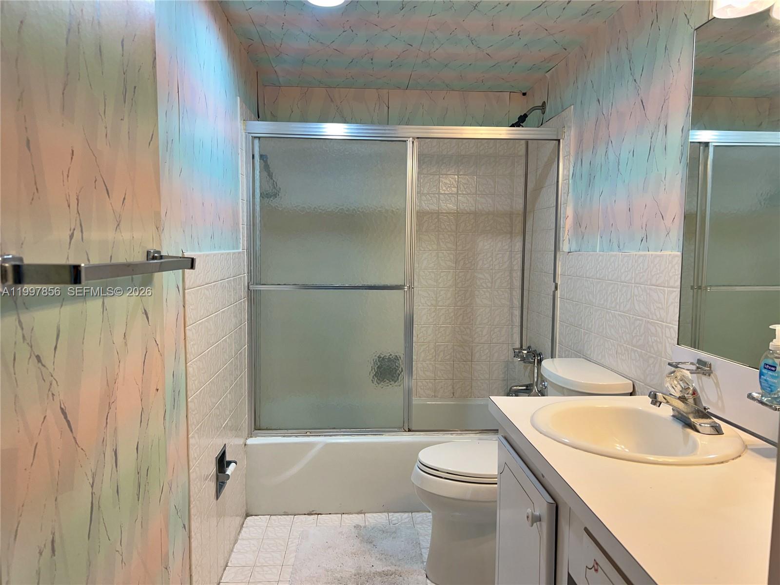 IMPERIAL TOWERS NORTH CON - Residential Lease