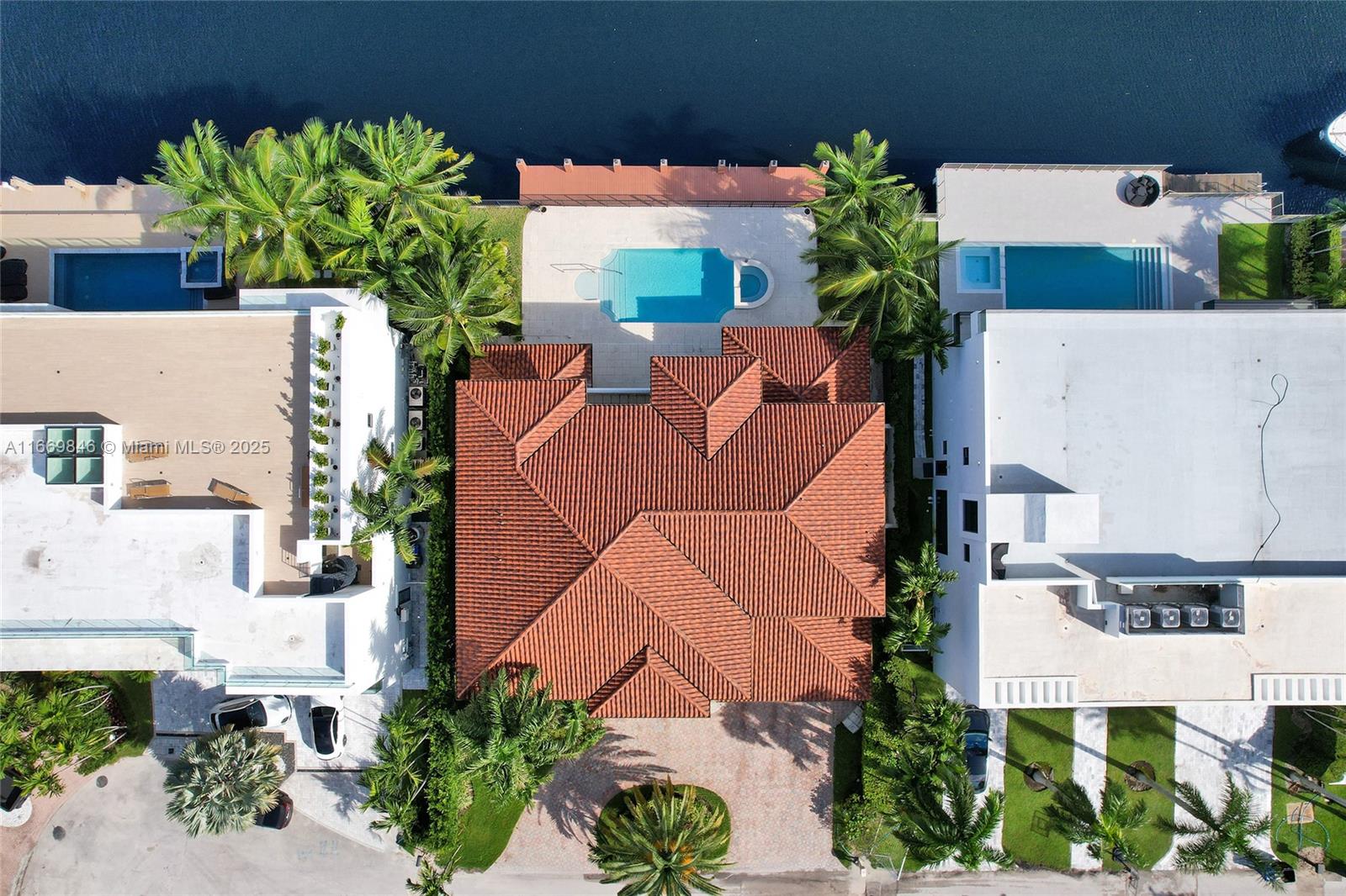 EASTERN SHORES 1ST ADDN - Residential