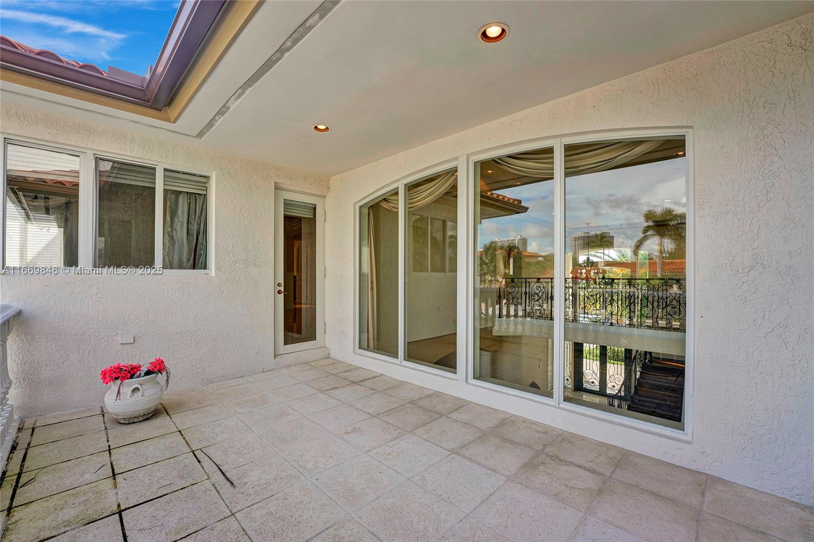 EASTERN SHORES 1ST ADDN - Residential