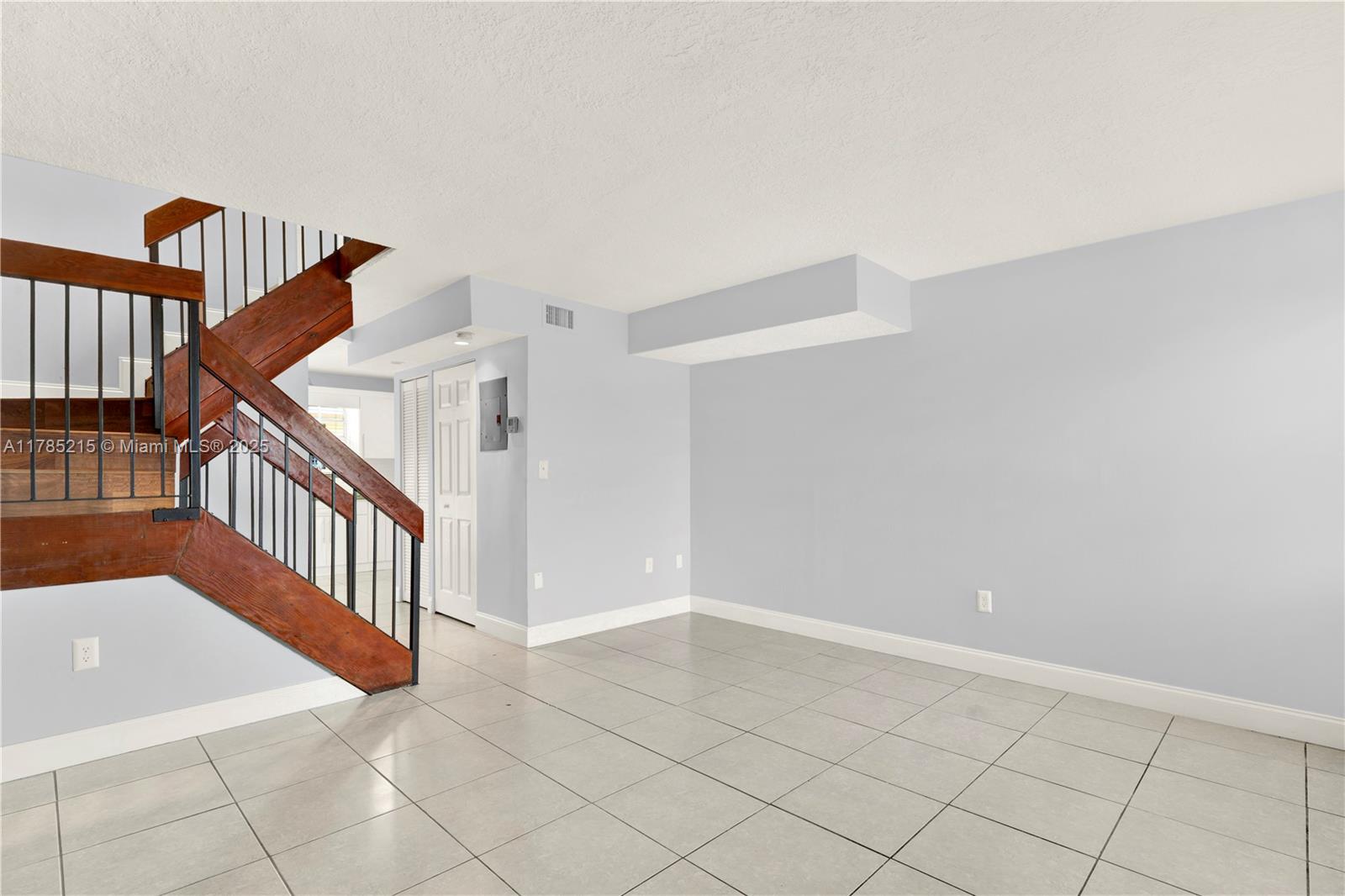 7510 SW 152nd Ave C207
