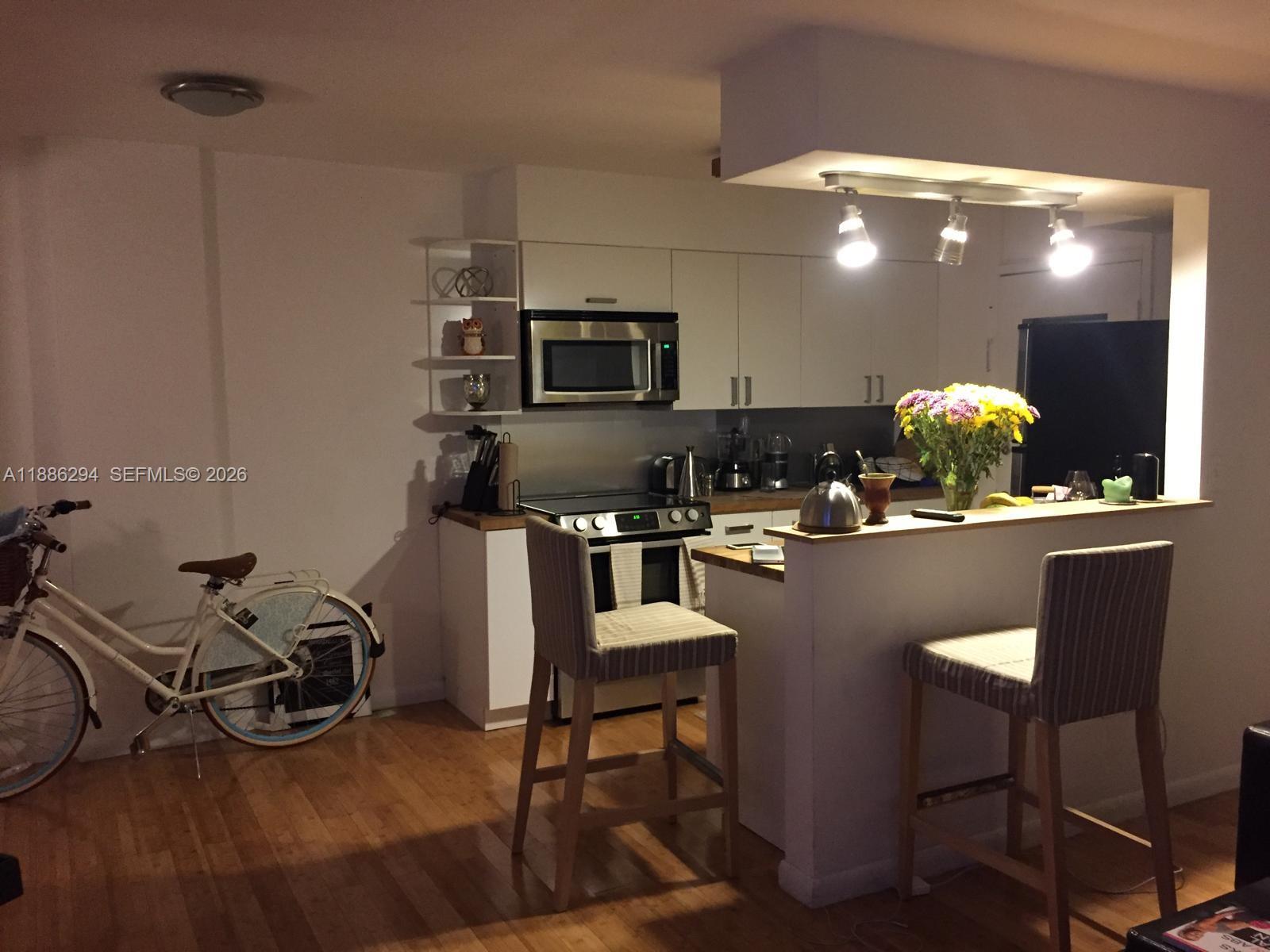 PENN 10 MANOR CONDO - Residential