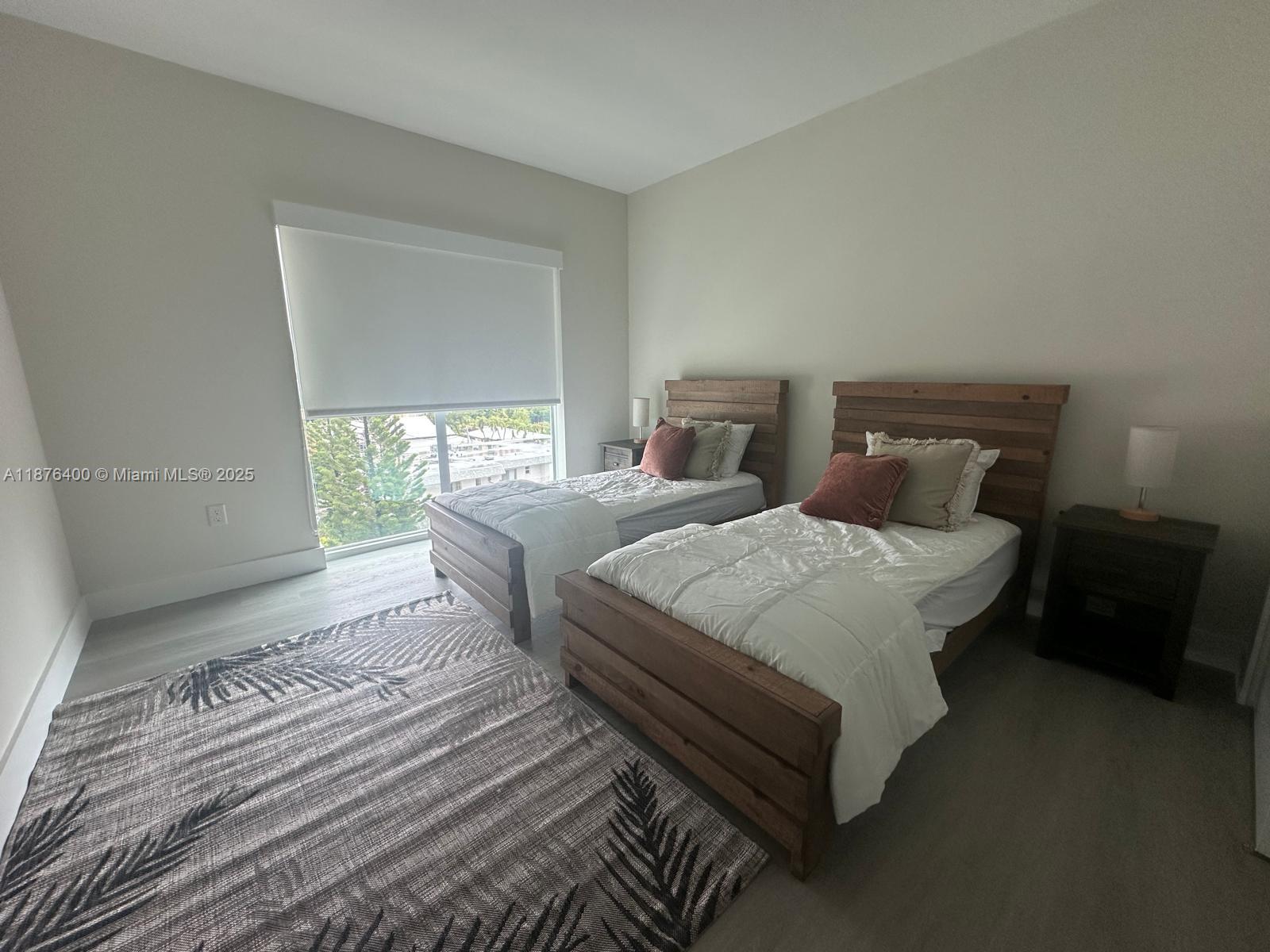 AESTHETIC APARTMENTS - Residential Lease