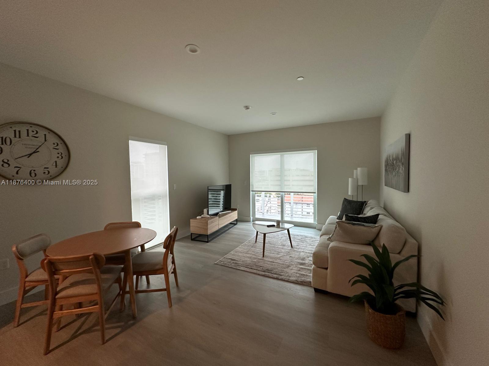 AESTHETIC APARTMENTS - Residential Lease