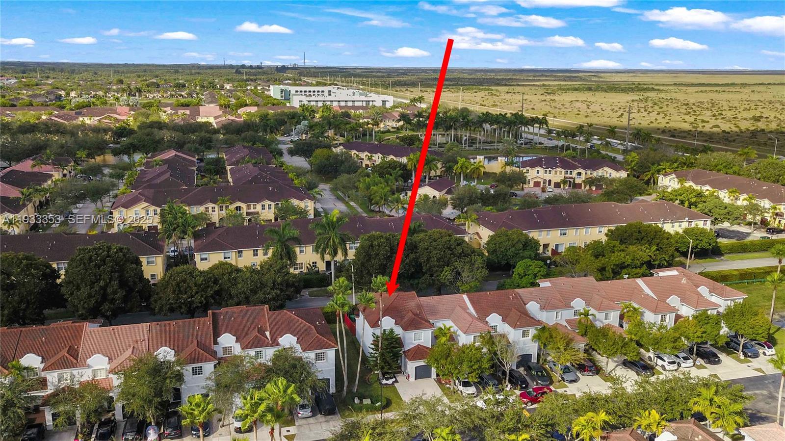 EMERALD LAKES - Residential