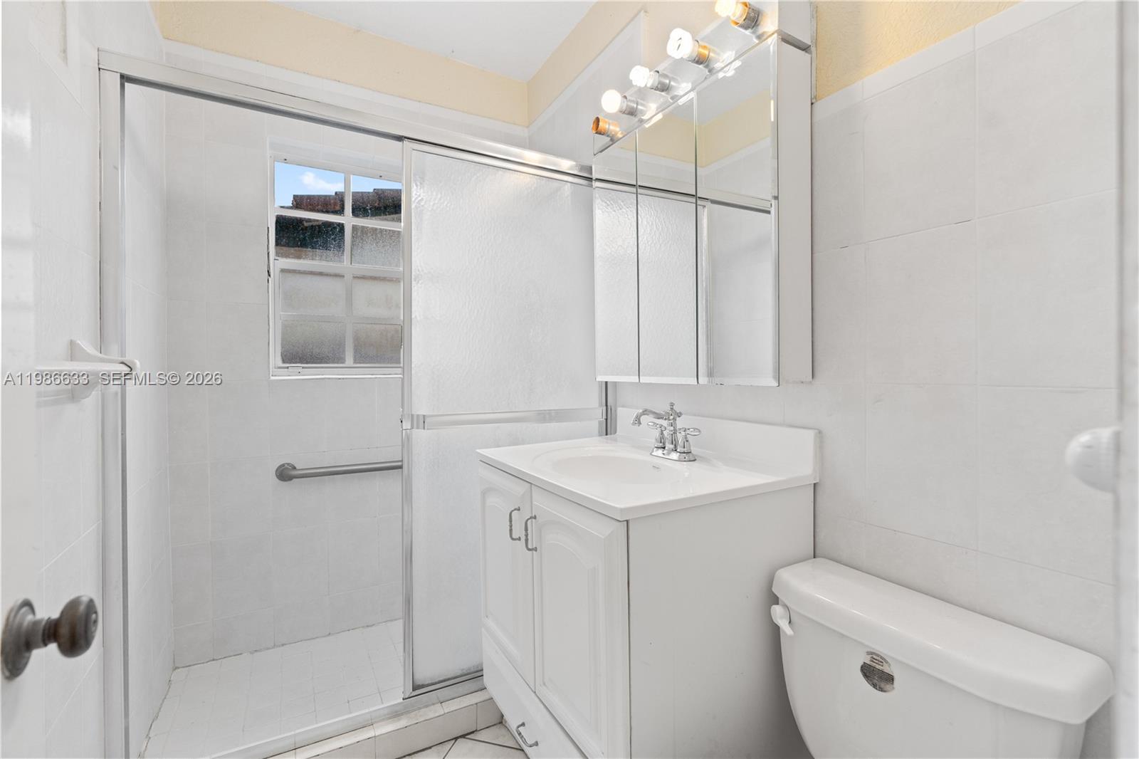 PORTER MANOR - Residential