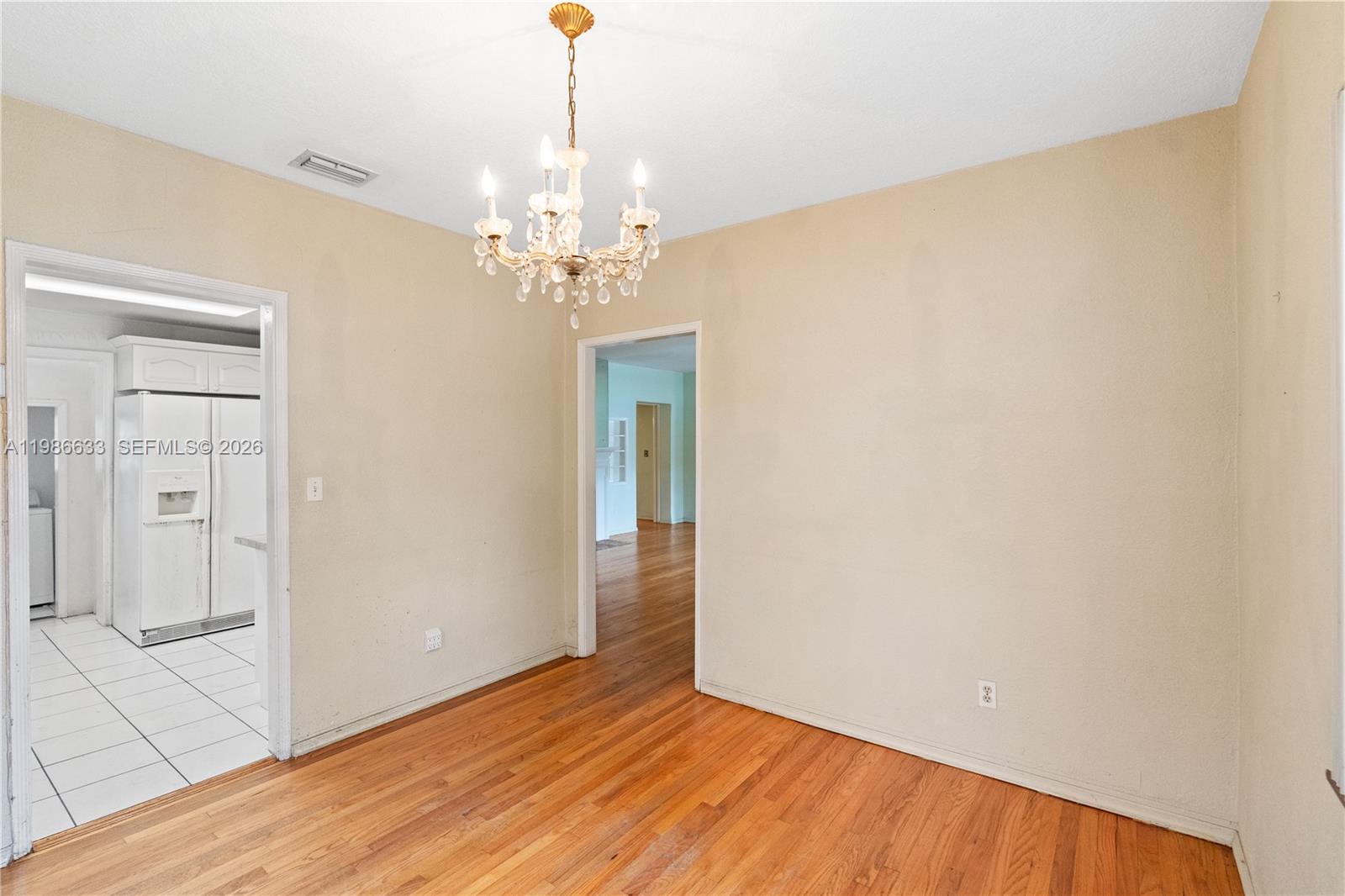 PORTER MANOR - Residential