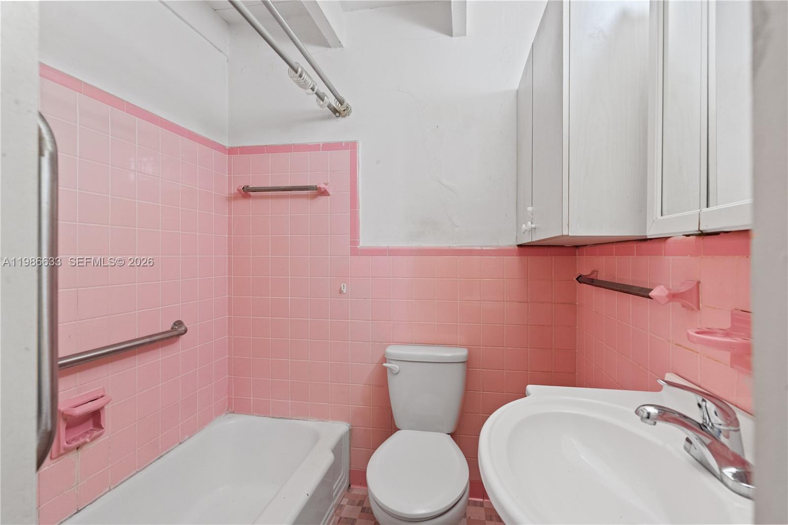 PORTER MANOR - Residential