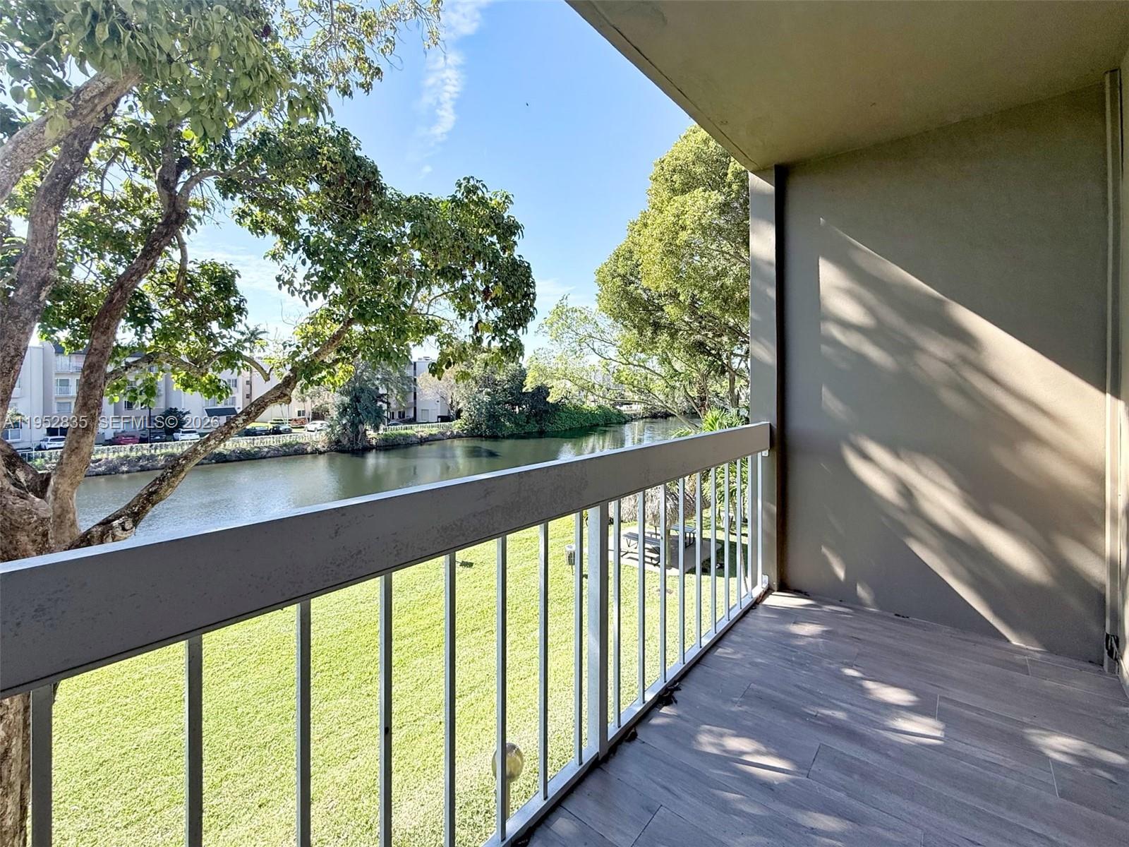 VILLAGE OF KINGS CREEK CO - Residential