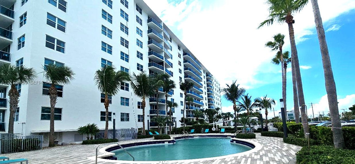 View photos, virtual tours, details... 7501 E Treasure Dr 9S