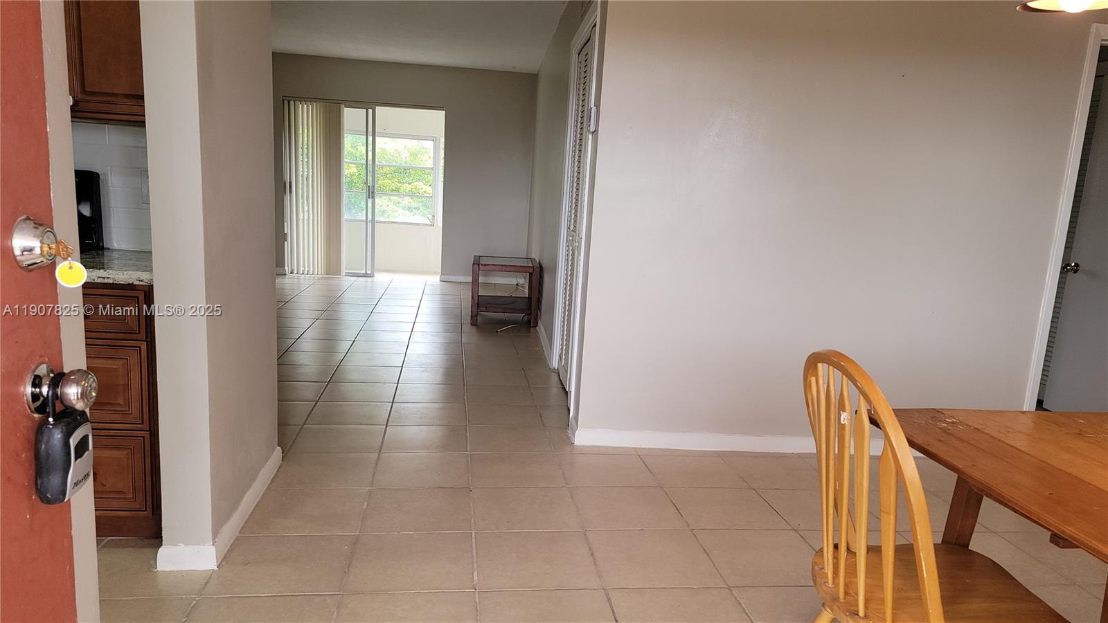 LAKE PARK GARDENS 1 INC C - Residential Lease