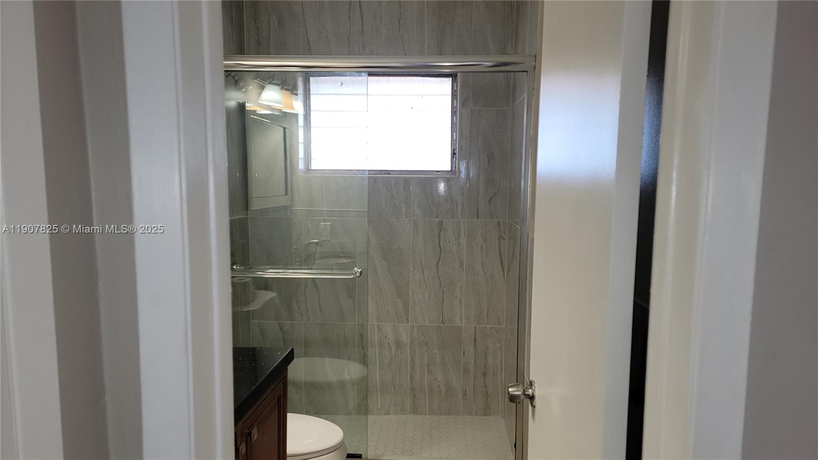 LAKE PARK GARDENS 1 INC C - Residential Lease