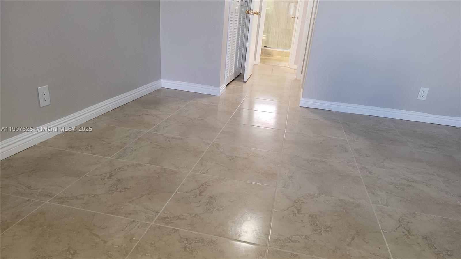 LAKE PARK GARDENS 1 INC C - Residential Lease