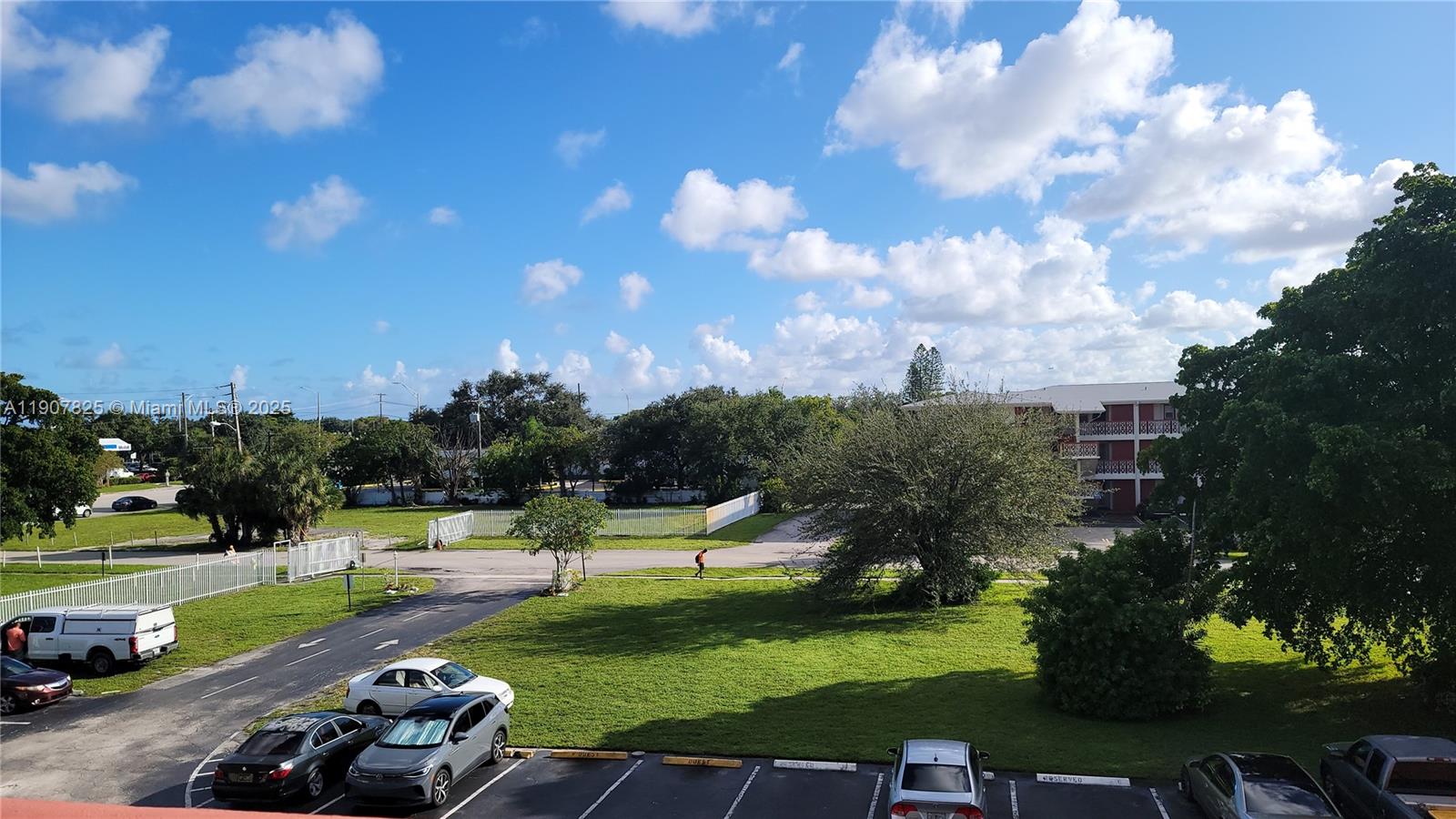 LAKE PARK GARDENS 1 INC C - Residential Lease