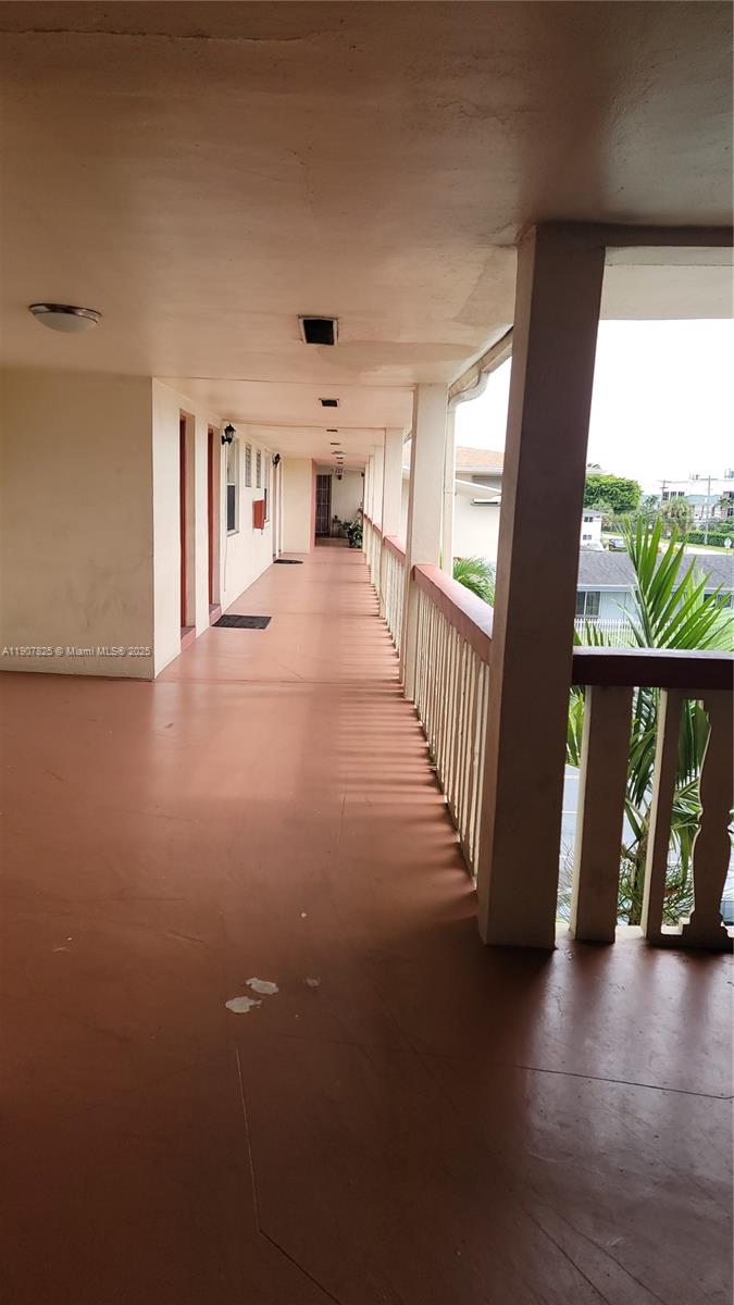 LAKE PARK GARDENS 1 INC C - Residential Lease